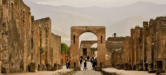 Pompei walking guided tour in inglese